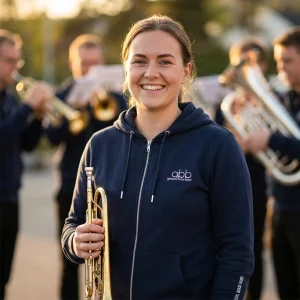 Unisex Premium zip hoodie i overgang til økologisk | SOL'S - Brodert logo med brodert personlig navn ytterst på armen