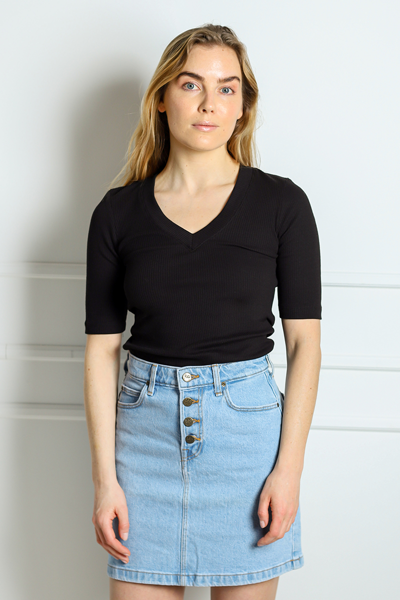 Dagna IW V T-Shirt Black