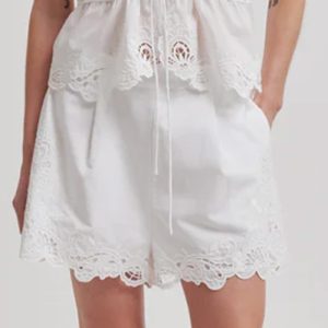 Shia Shorts White